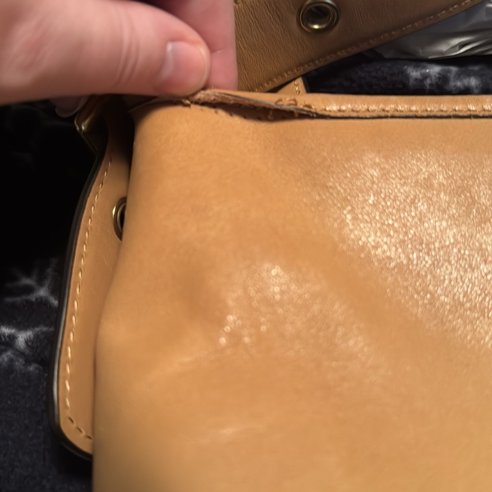 Coach Tan Leather Hobo Bag with Gold Hardware - Picture 10 of 13